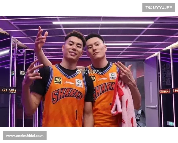 实况坎贝尔：从青涩球员到足坛传奇的荣耀蜕变之路